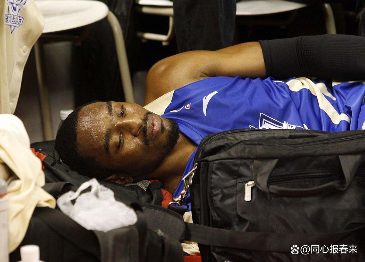 比赛规则变更引发热议！，巴特勒在快船比赛中最后时刻胜出上演精彩一战的简单介绍-jiuyou